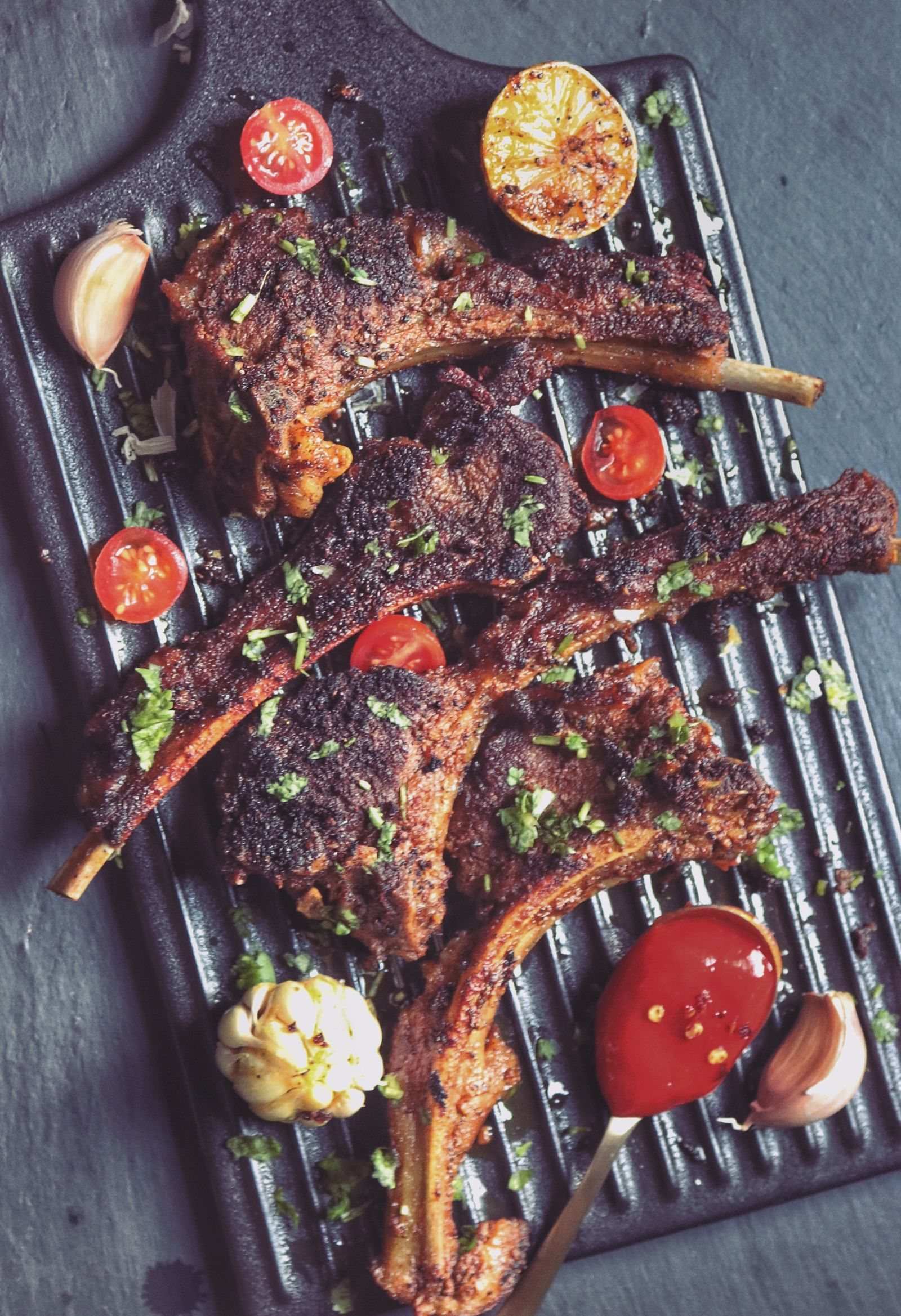 Lamb Chops with Oregano and Lemon