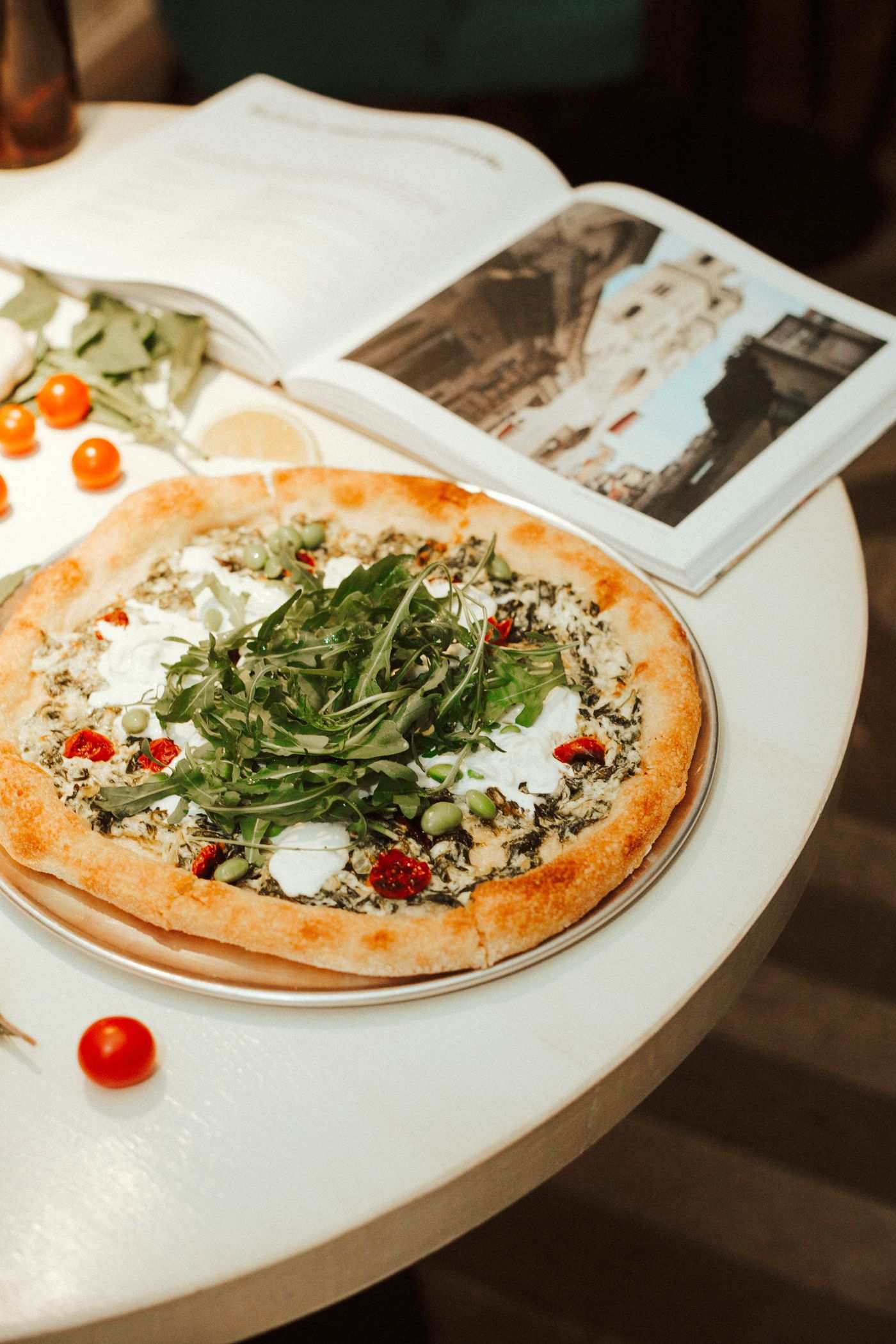 White Pizza with Ricotta and Garlic — photo 2