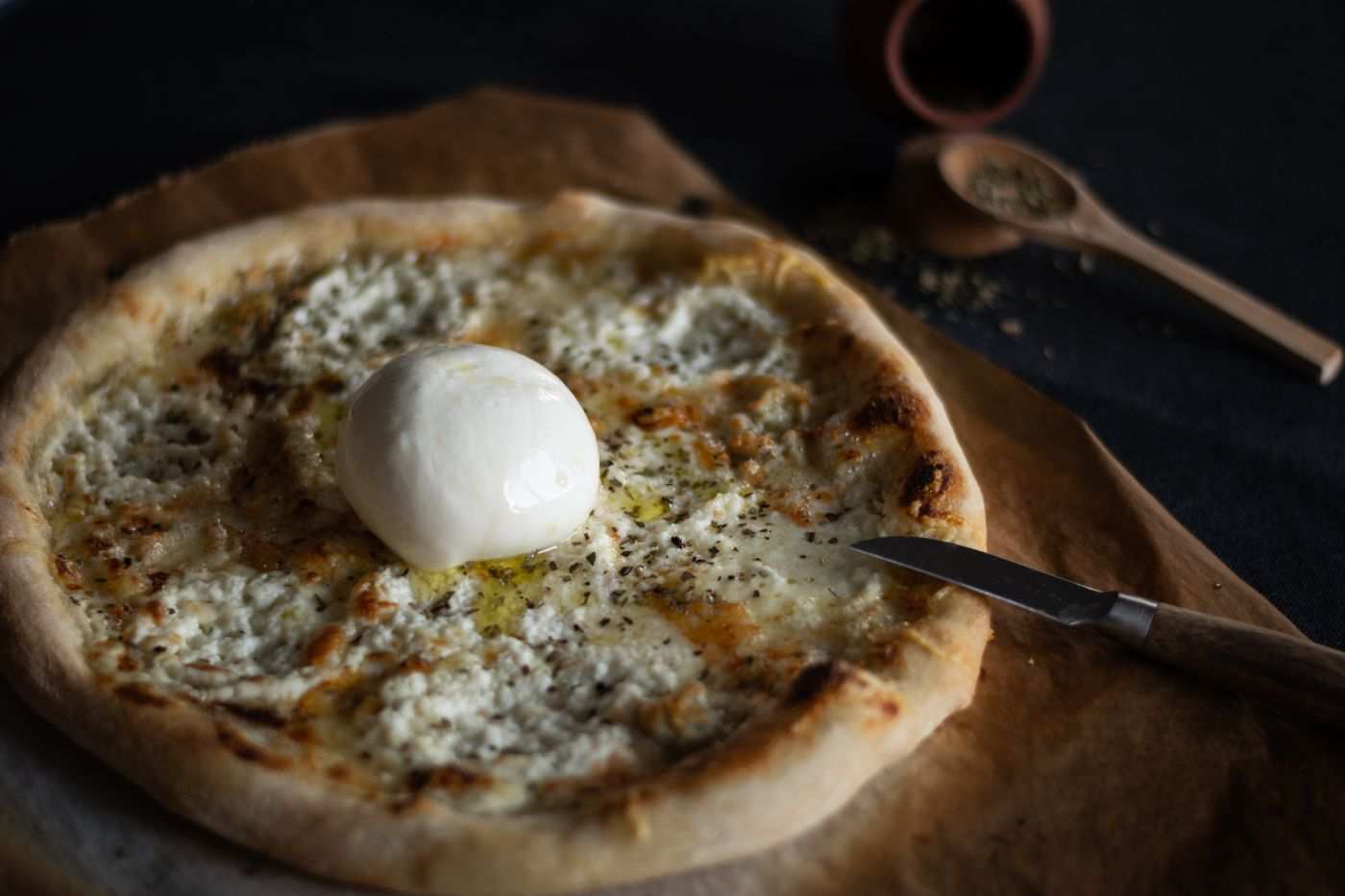 White Pizza with Ricotta and Garlic