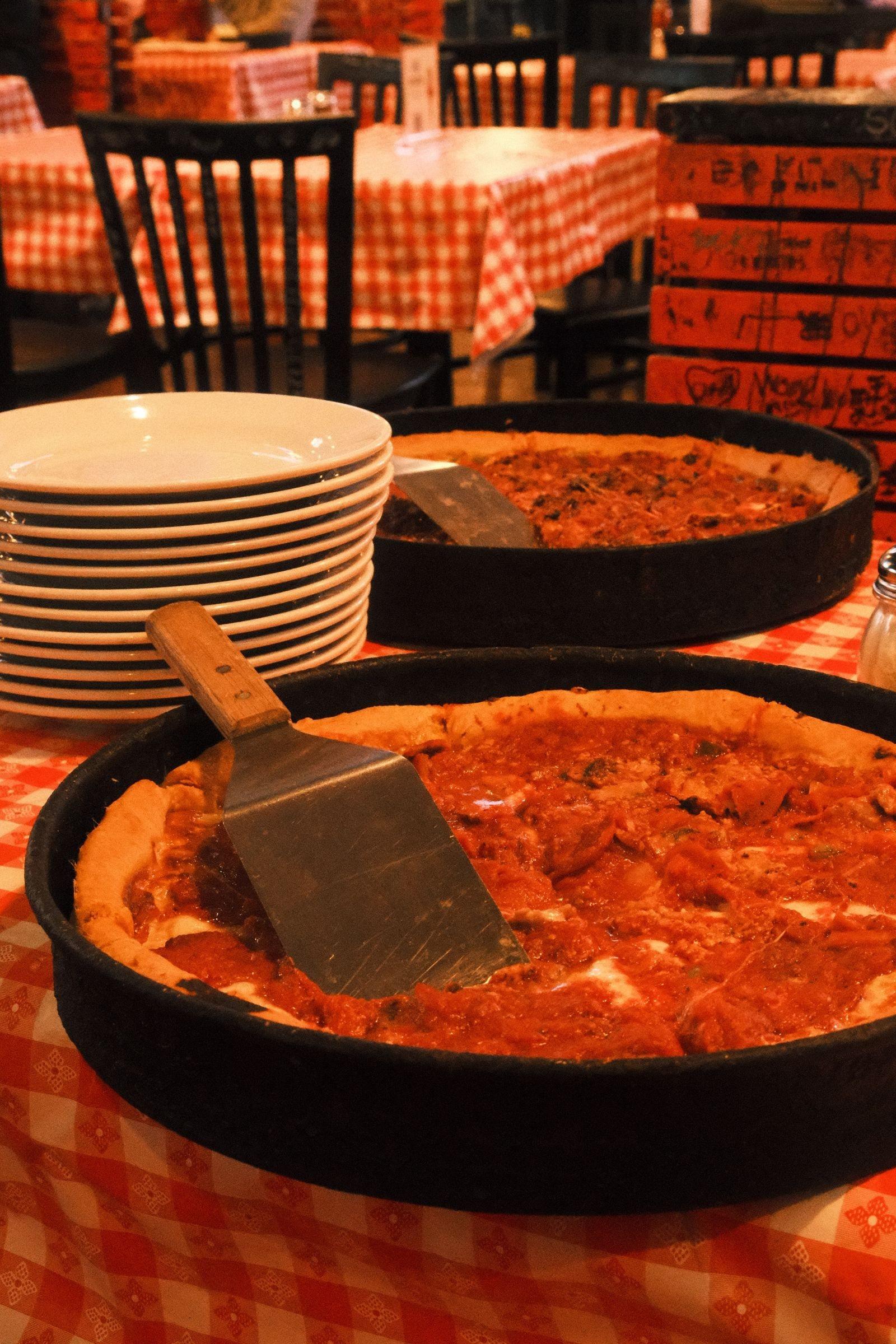 Chicago Deep-Dish Pizza