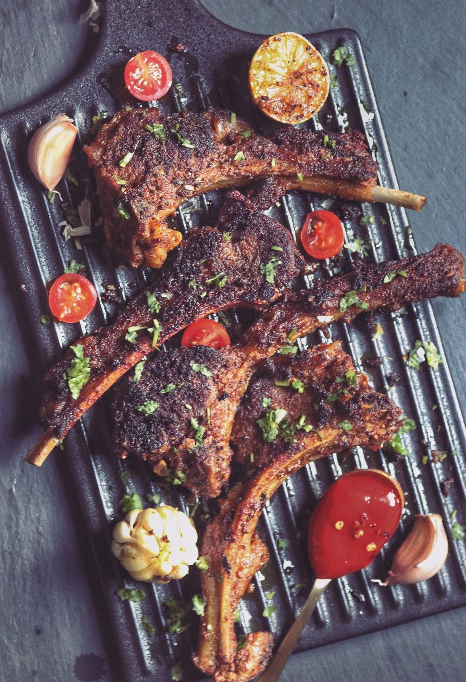 Lamb Chops with Oregano and Lemon